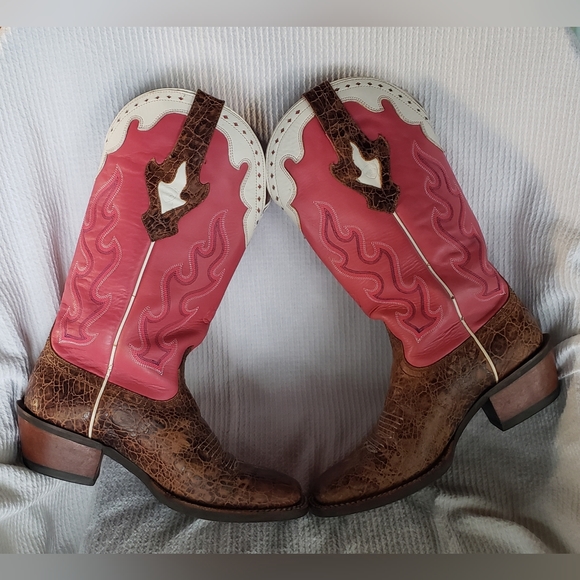 🌟SEE NEW LISTING🌟🎀Cowgirl Boots💗Barbie Pink w/ Croc Leather Design💗 8.5B - Picture 7 of 10